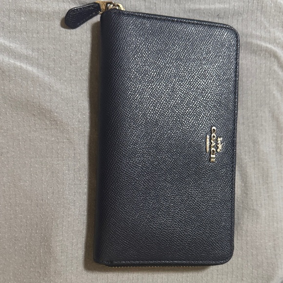 Coach Dark Blue Leather Zip Wallet - Picture 16 of 17
